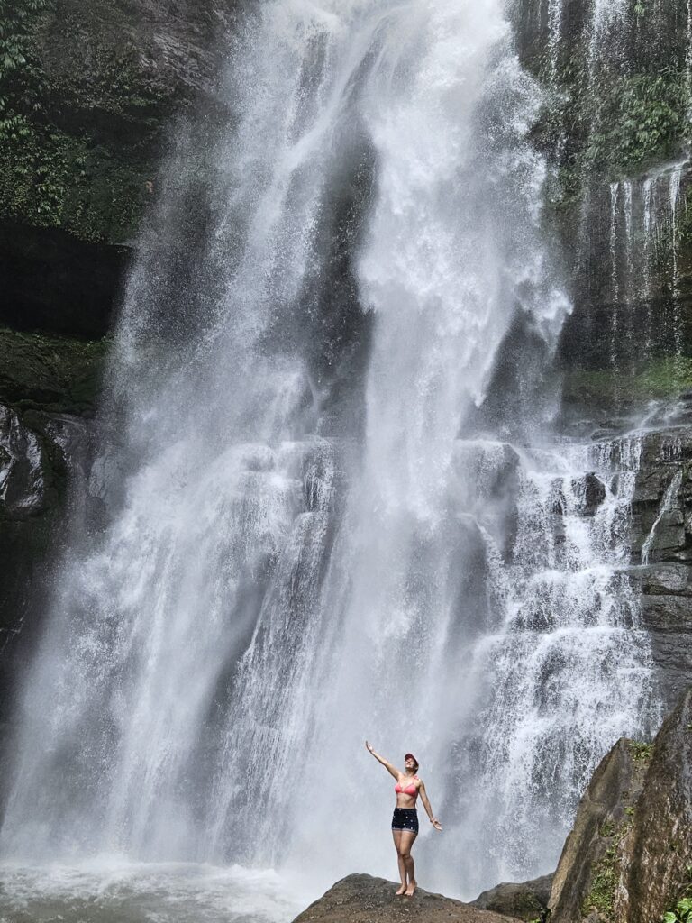 Cascada chorro alto