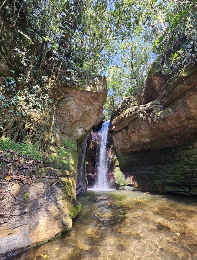 cascada el salto de la chirigua